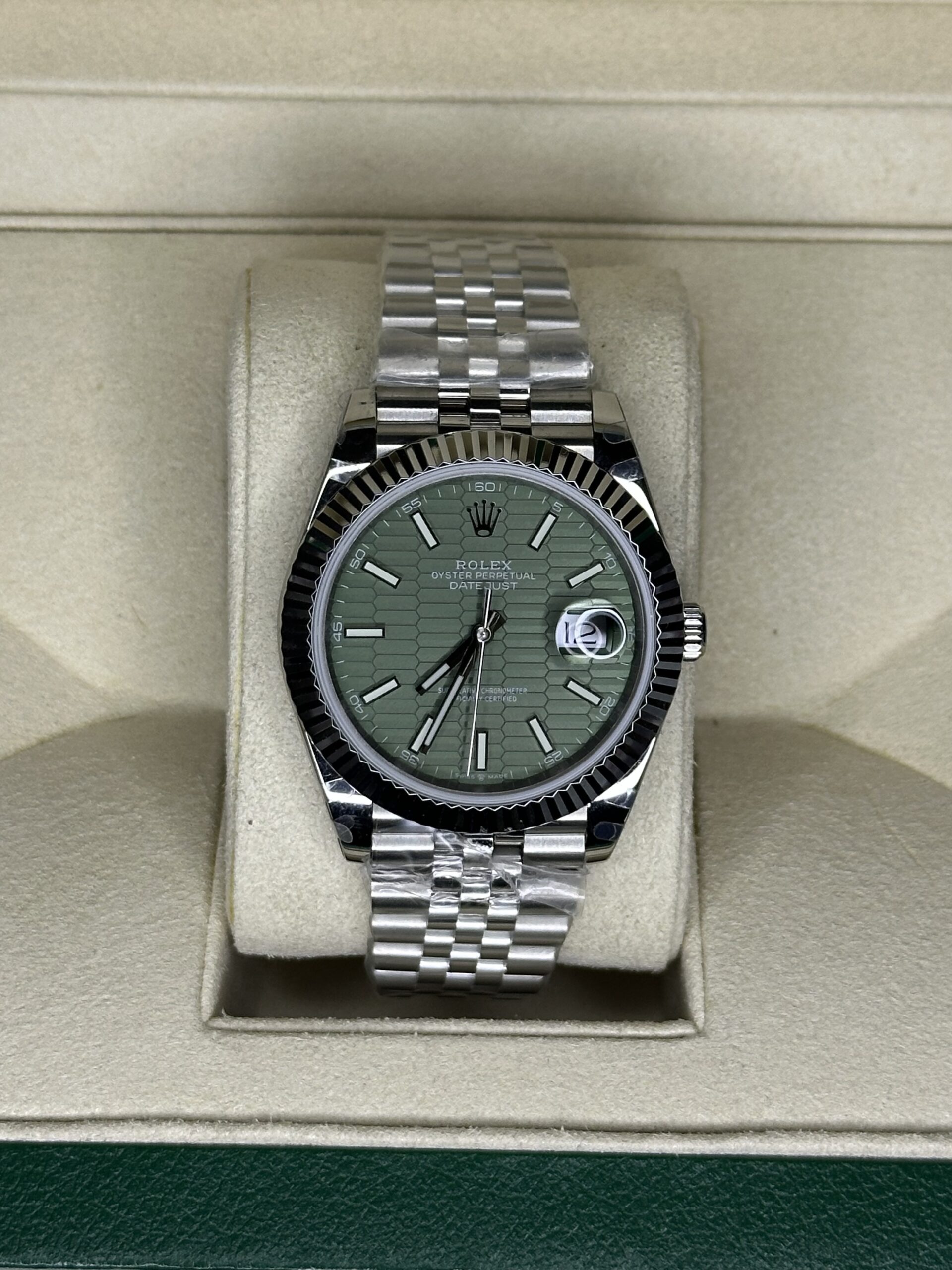 Rolex Datejust 41" | Mintgreen Motif Dial (BP SWISS MADE)