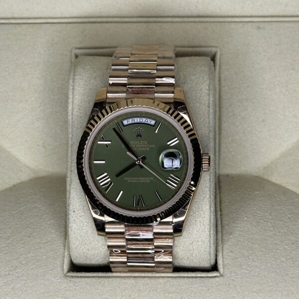 Rolex Day-Date 40" | Olive Green Roman Dial Rose Gold (Superclone)