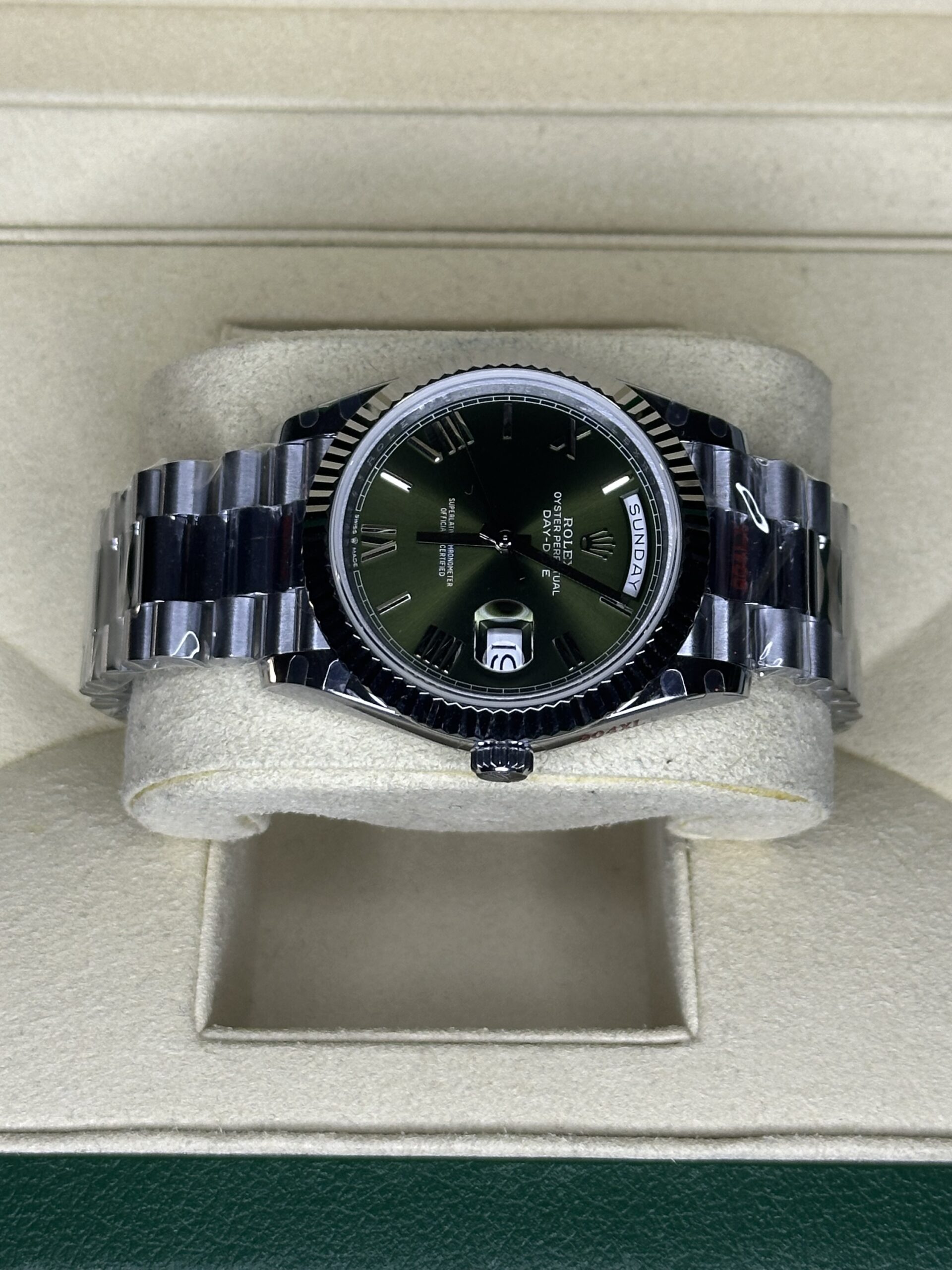 Rolex Day-Date 40" | Olive Green Roman Dial (Superclone) - Afbeelding 3