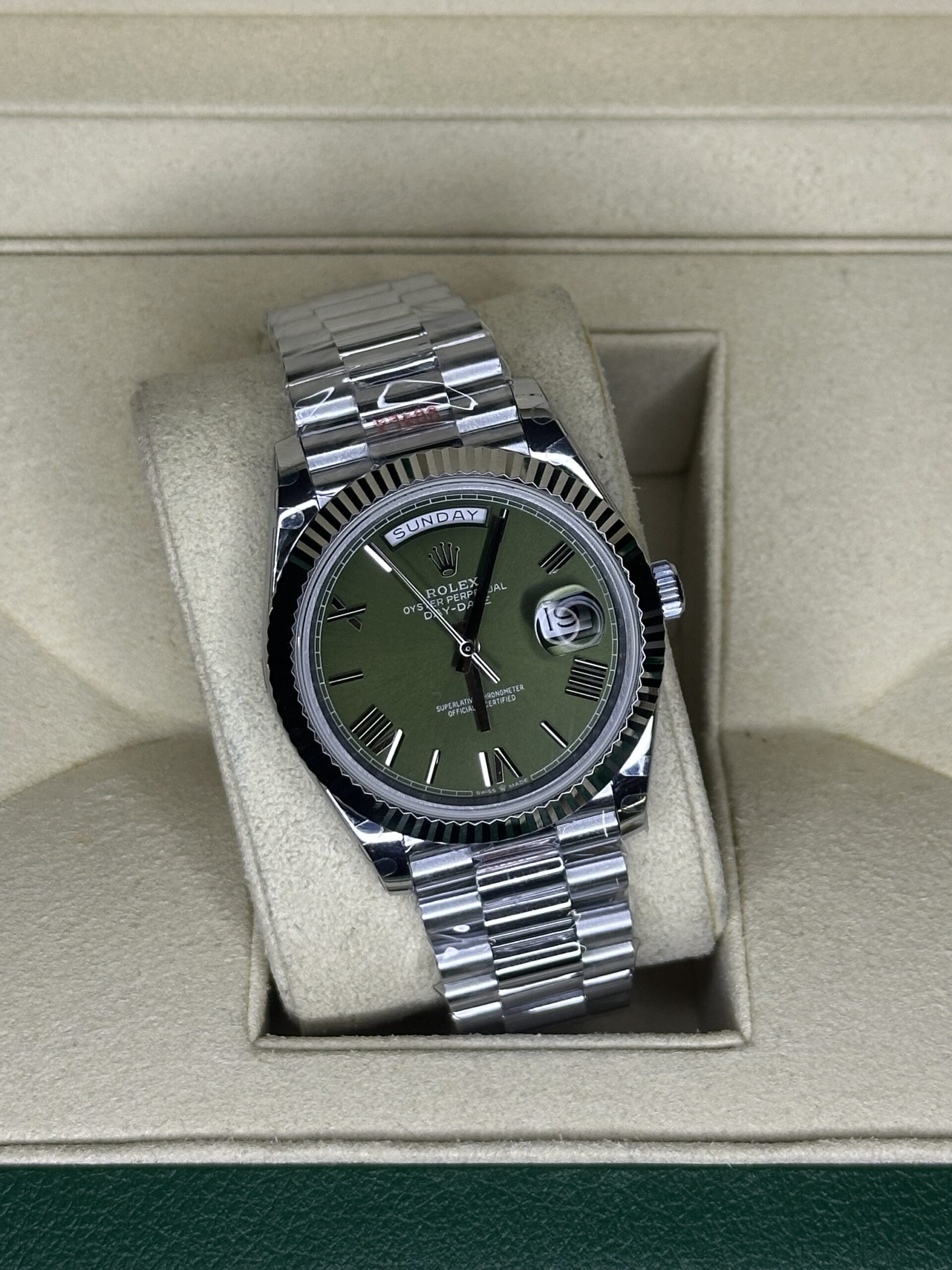 Rolex Day-Date 40" | Olive Green Roman Dial (Superclone) - Afbeelding 4
