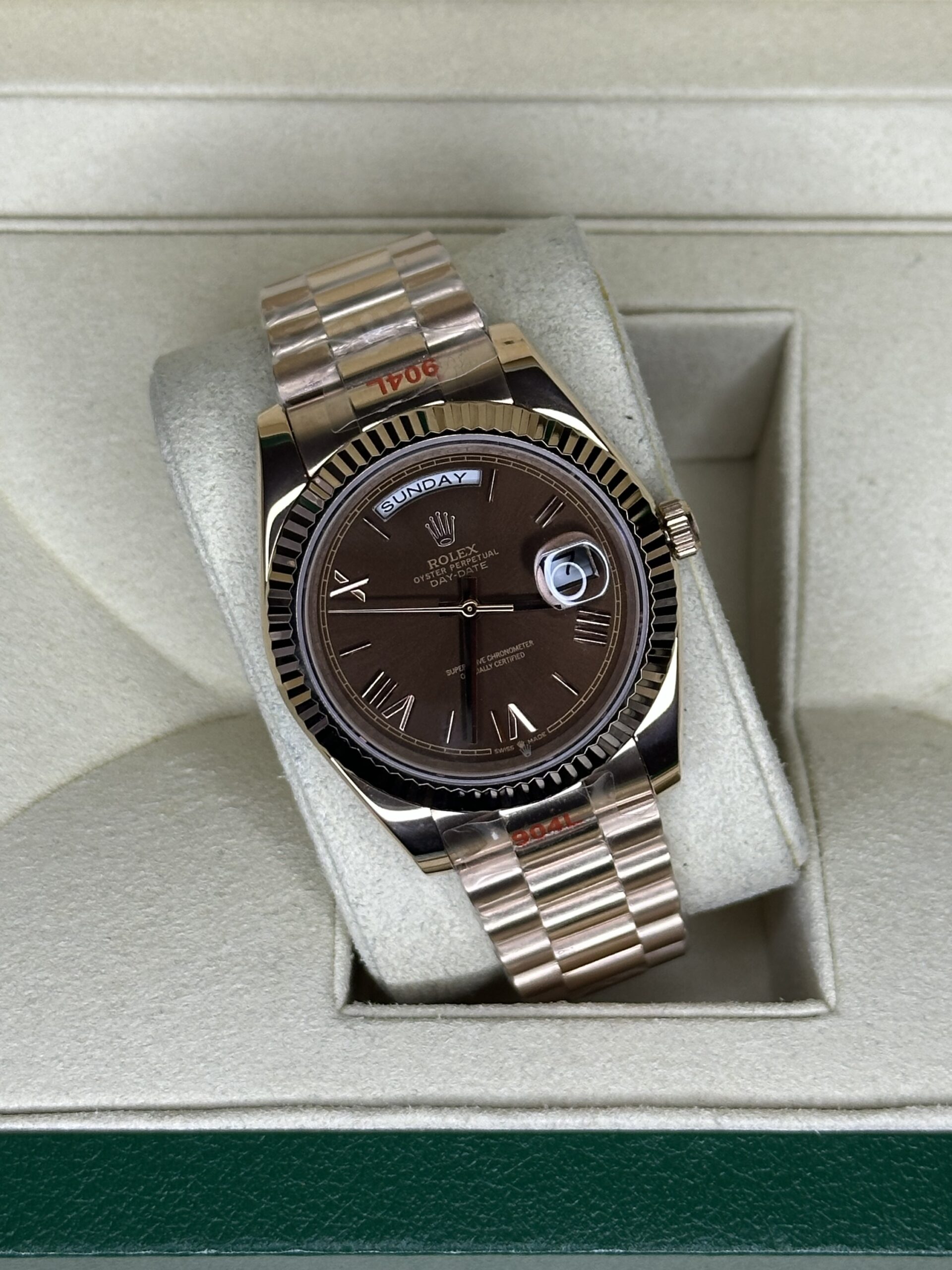 Rolex Day-Date 40'' | Chocolate Roman Dial (AAA+) - Afbeelding 3