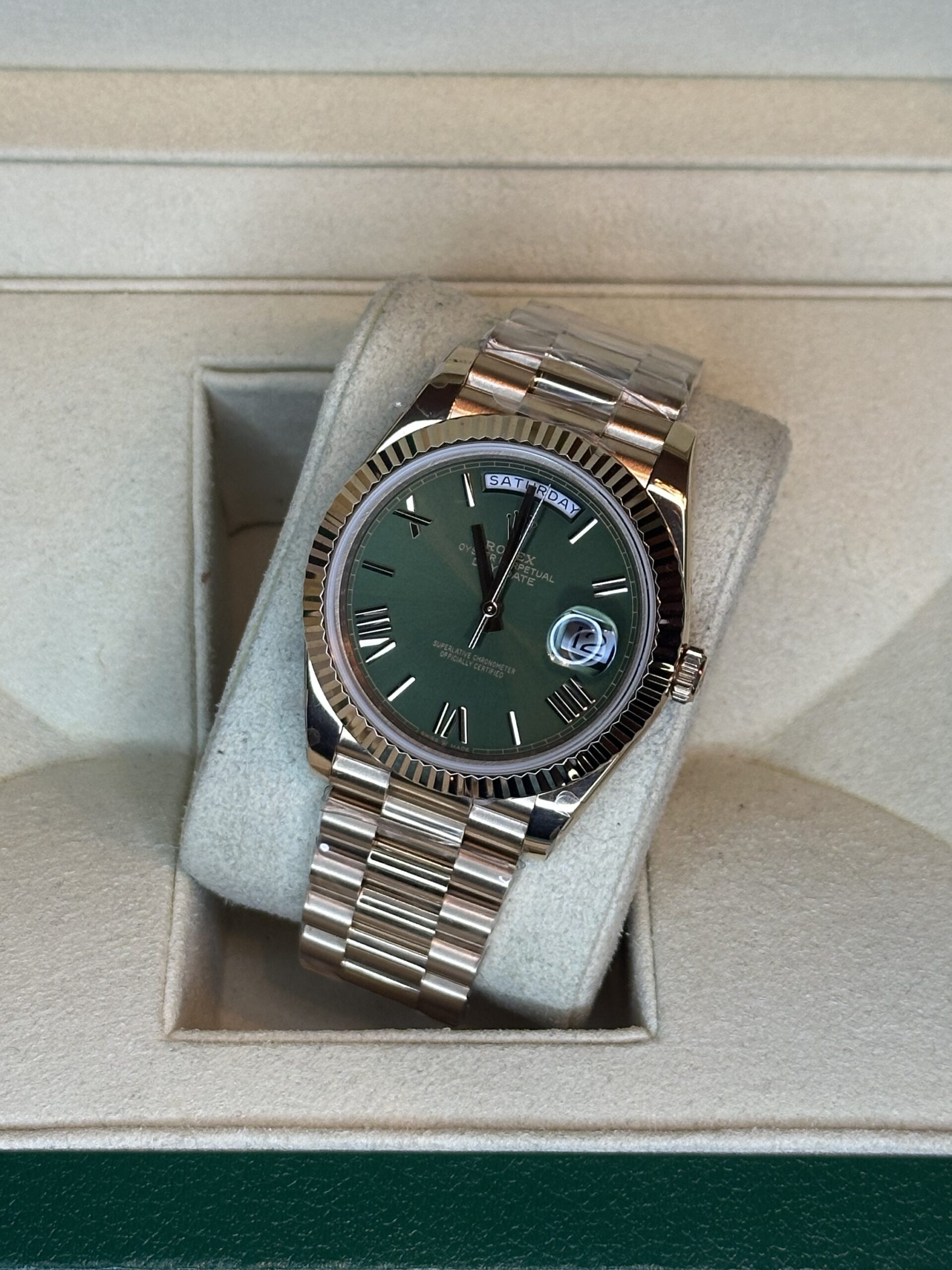 Rolex Day-Date 40" | Rose Gold Olive Green Dial (BP SWISS MADE) - Afbeelding 2
