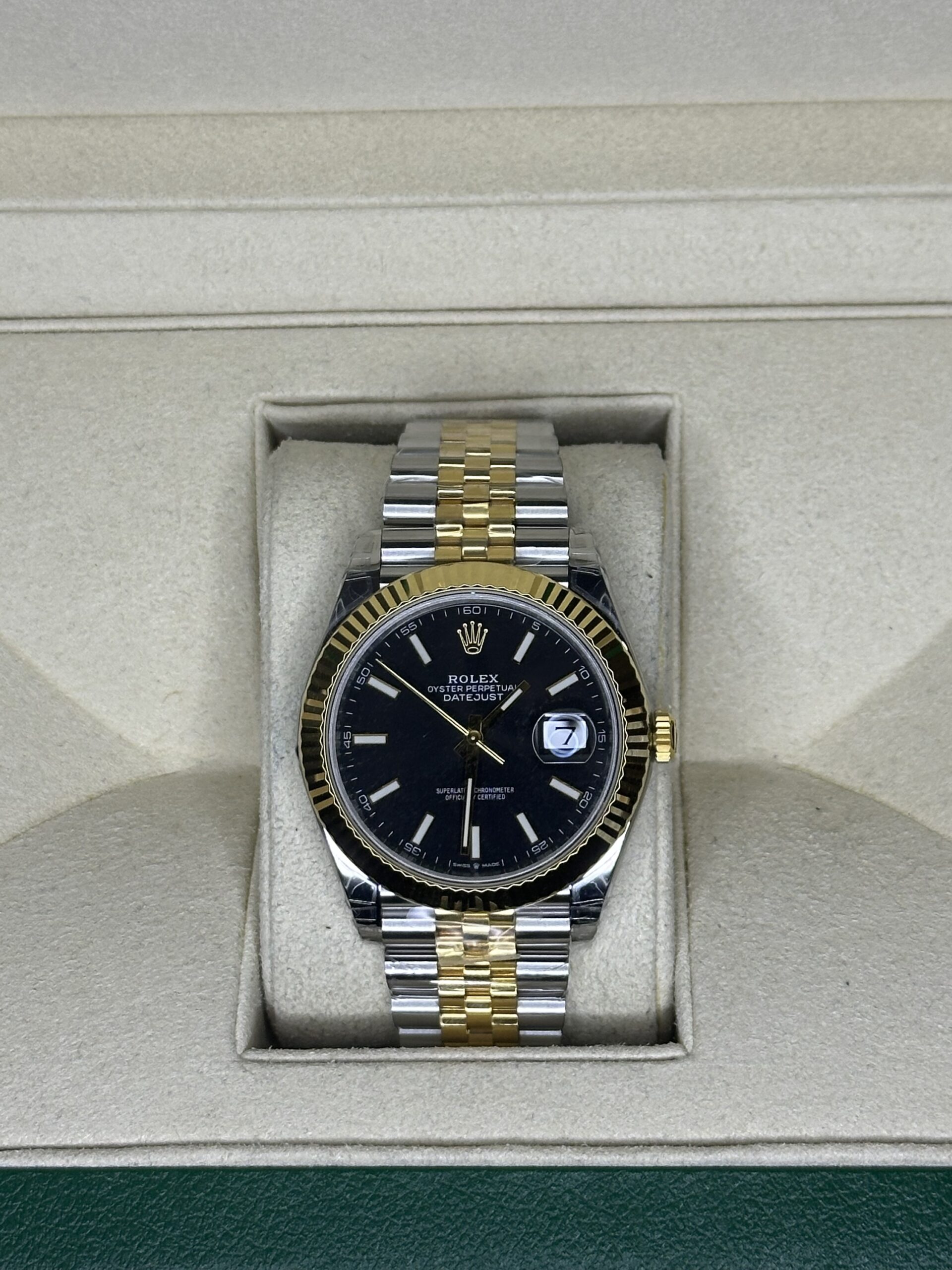 Rolex Datejust 41" | Black Dial Bi-Color Gold (SUPERCLONE)