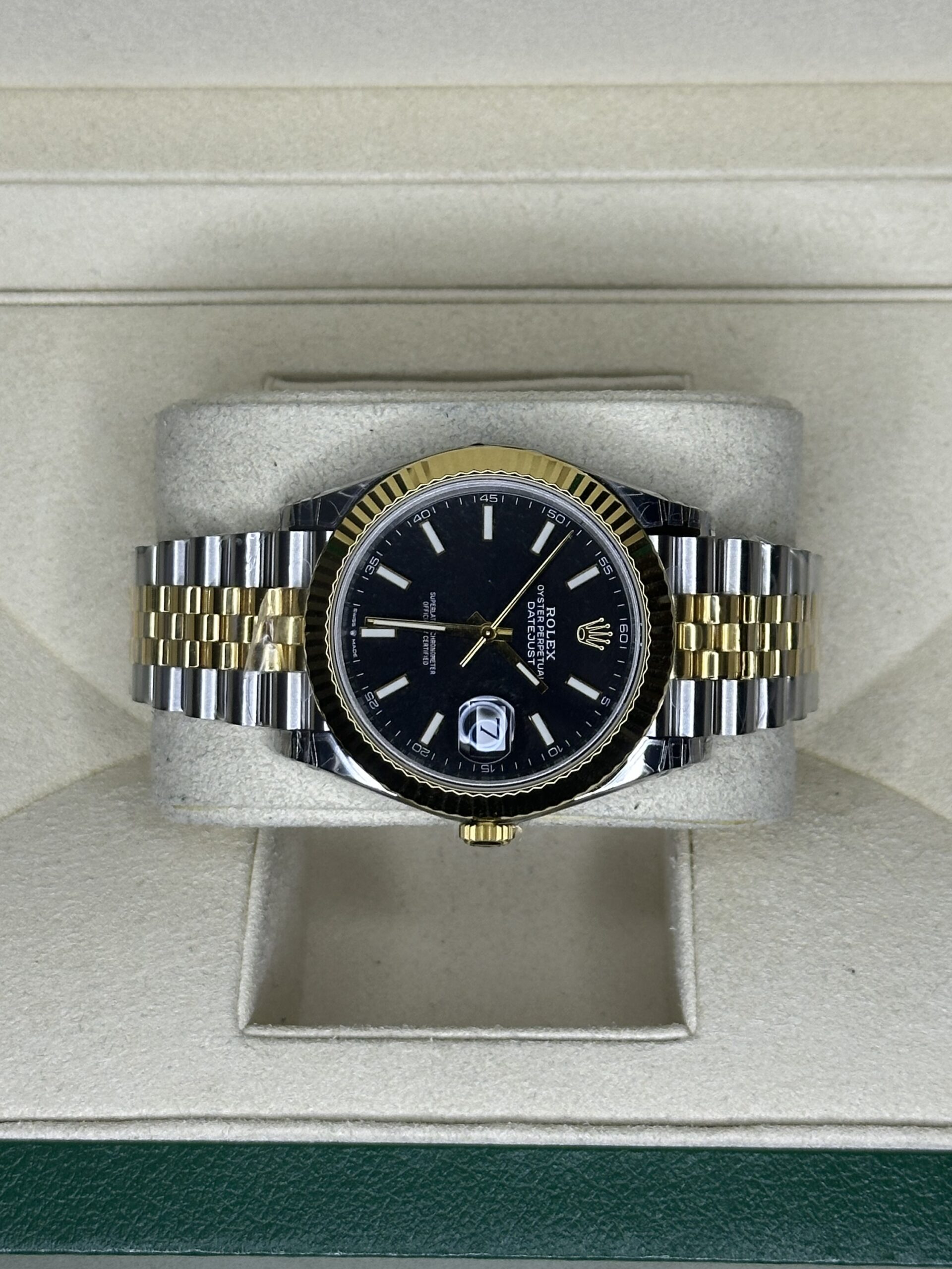 Rolex Datejust 41" | Black Dial Bi-Color Gold (SUPERCLONE) - Afbeelding 3