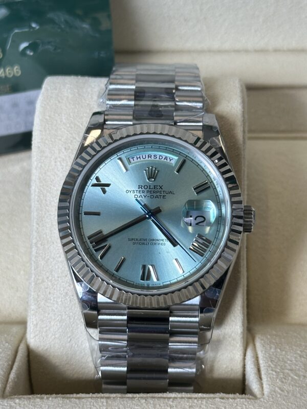 Rolex Day-Date 40" | Ice Blue Roman Dial (SUPERCLONE)