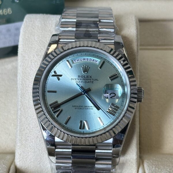 Rolex Day-Date 40" | Ice Blue Roman Dial (SUPERCLONE)