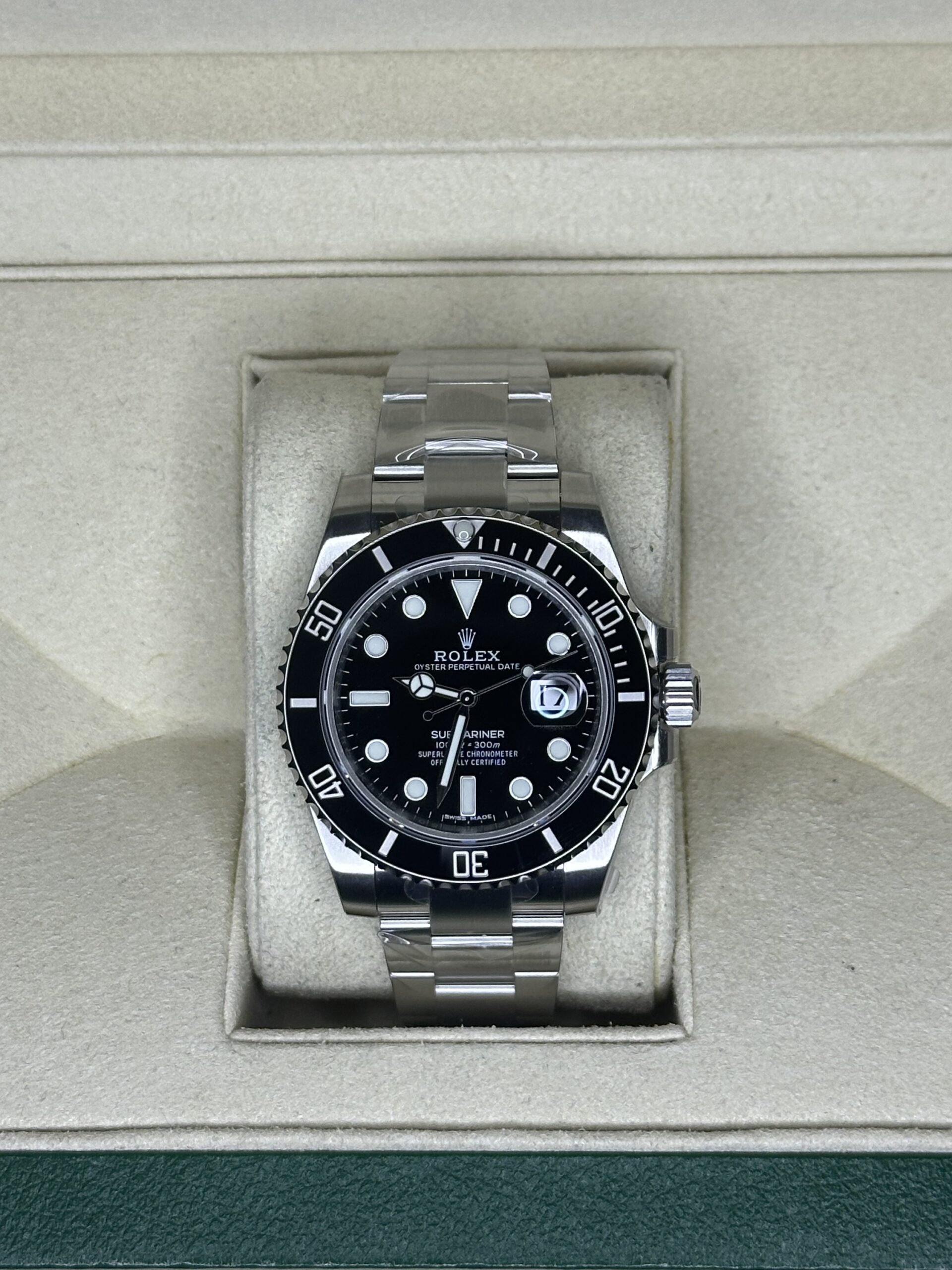 Rolex Submariner 40" | Black Dial (SUPERCLONE)