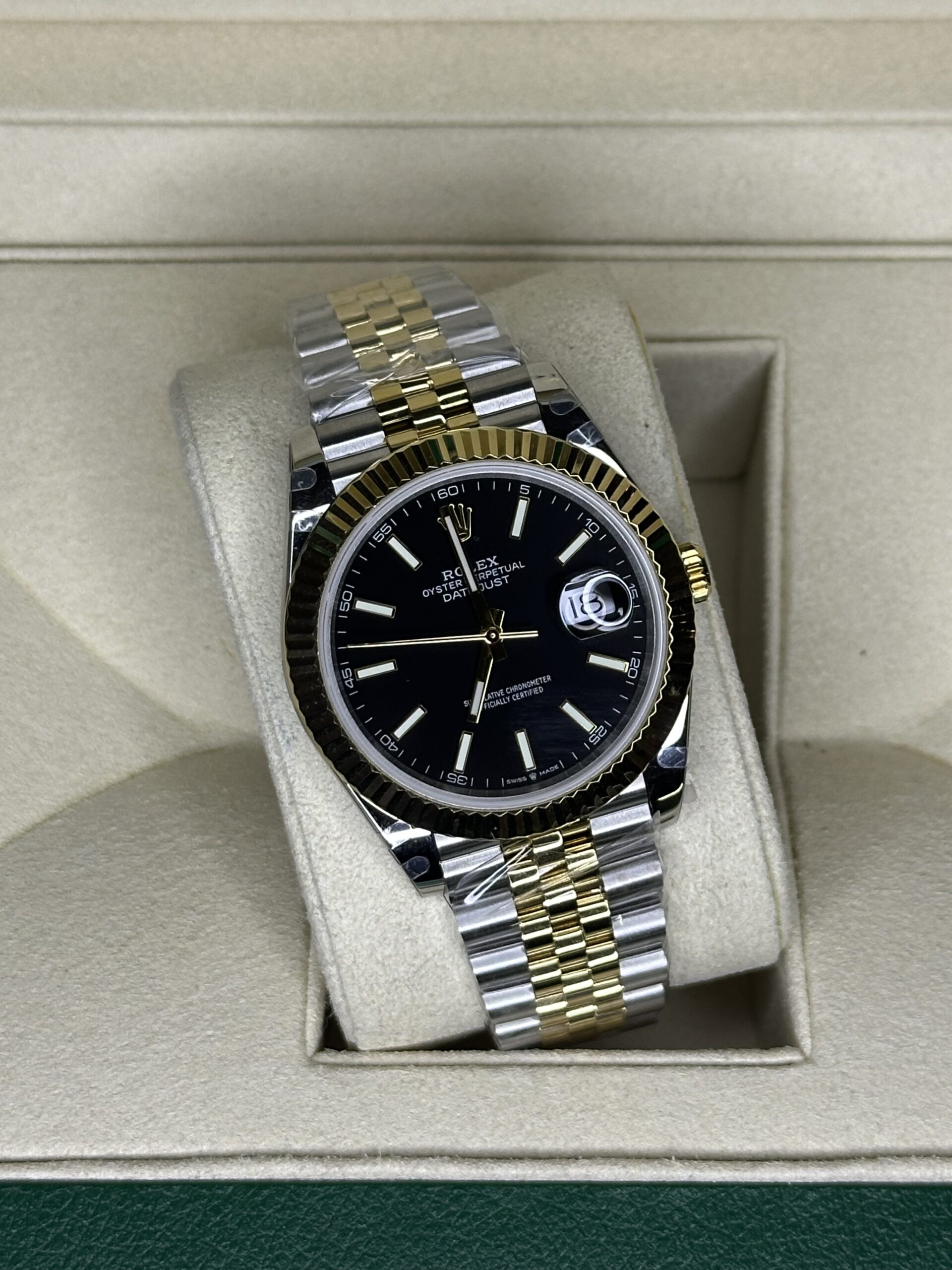 Rolex Datejust 41" | Black Dial Bi-Color Gold (BP SWISS MADE) - Afbeelding 3