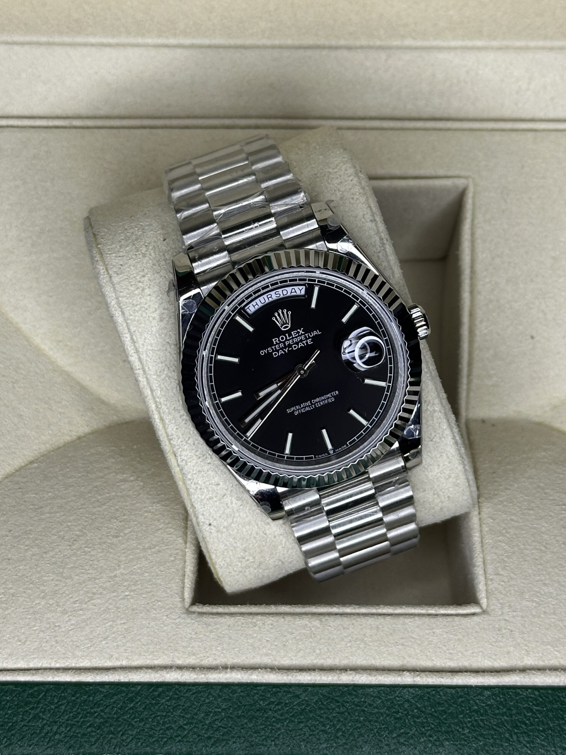 Rolex Day-Date 40" | White Gold Black Dial (BP SWISS MADE) - Afbeelding 3