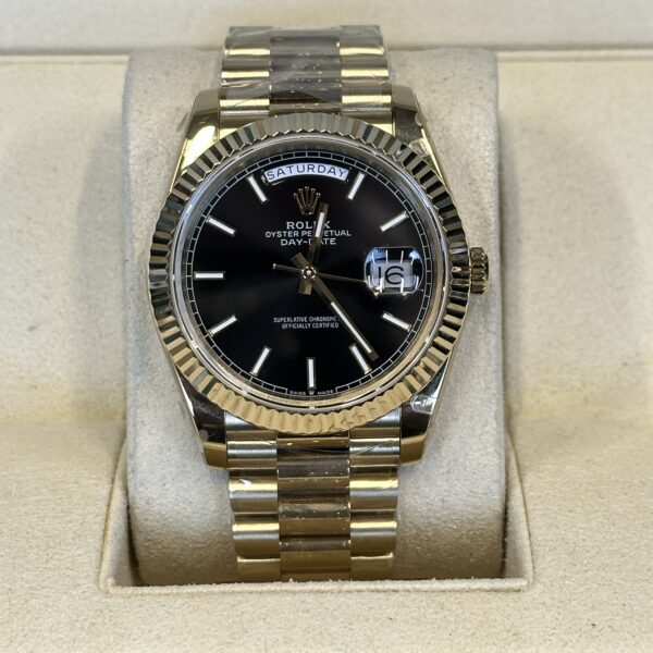 Rolex Day-Date 40" | Yellow Gold Black Dial (BP SWISS MADE)