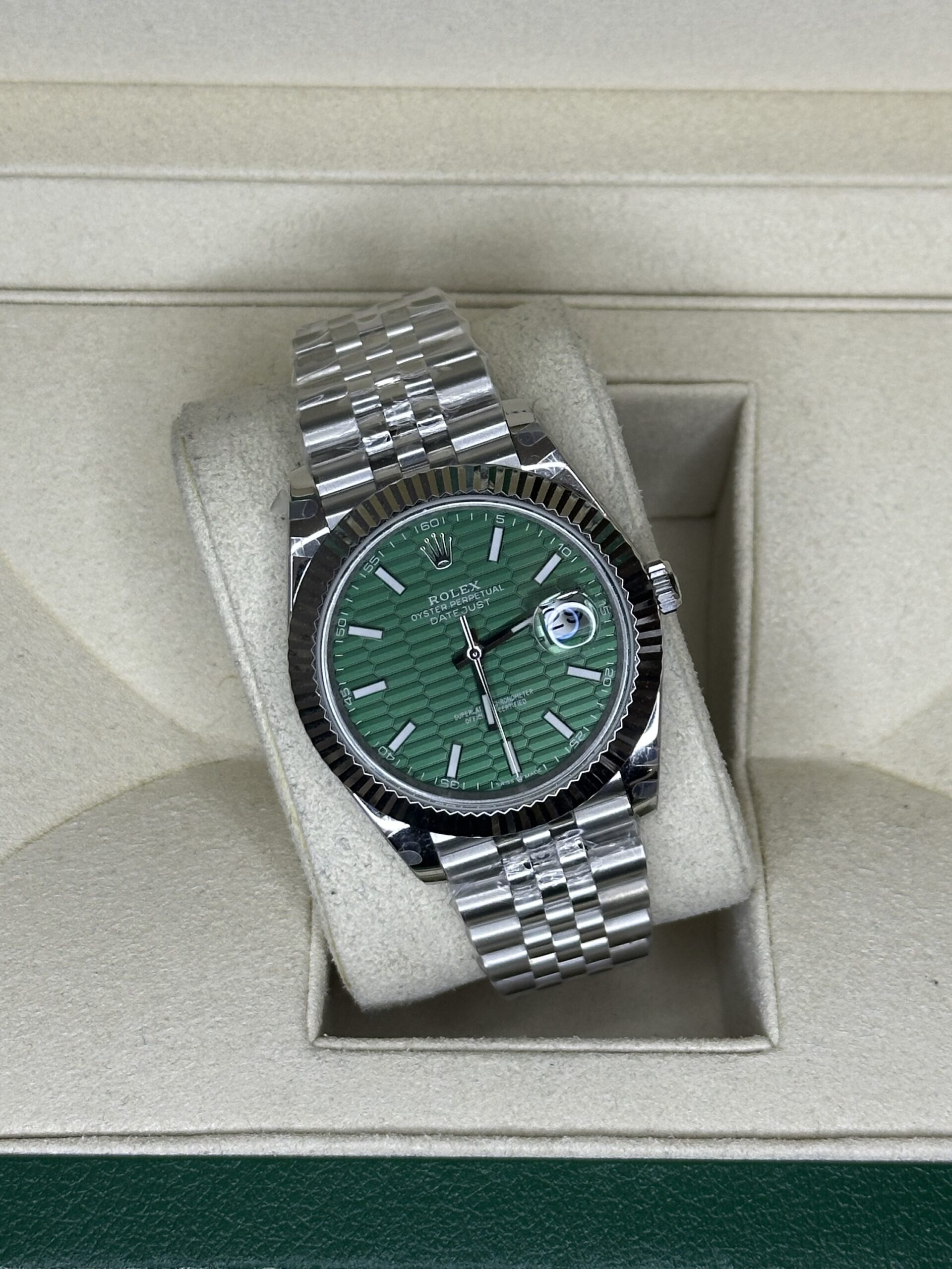 (Fabrieksfout) Rolex Datejust 41" | Mintgreen Motif Dial (BP SWISS MADE) - Afbeelding 3