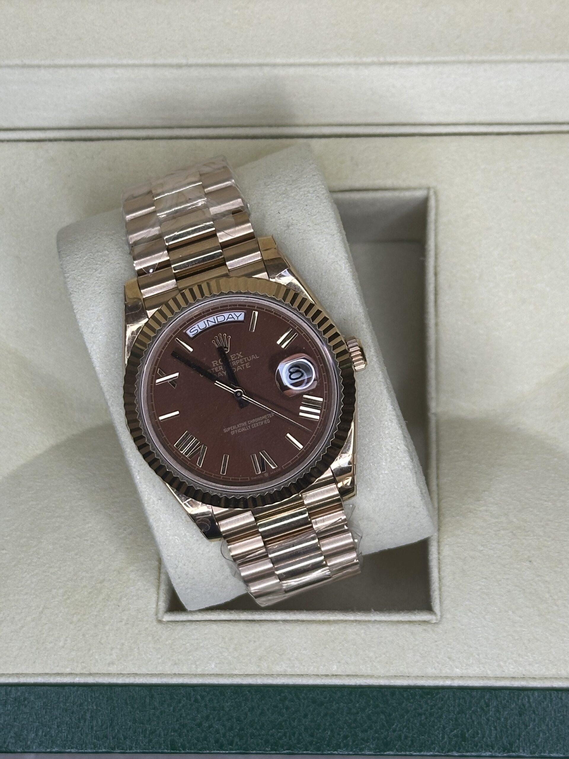 (Fabrieksfout) Rolex Day-Date 40" | Chocolate Dial (BP SWISS MADE) - Afbeelding 3