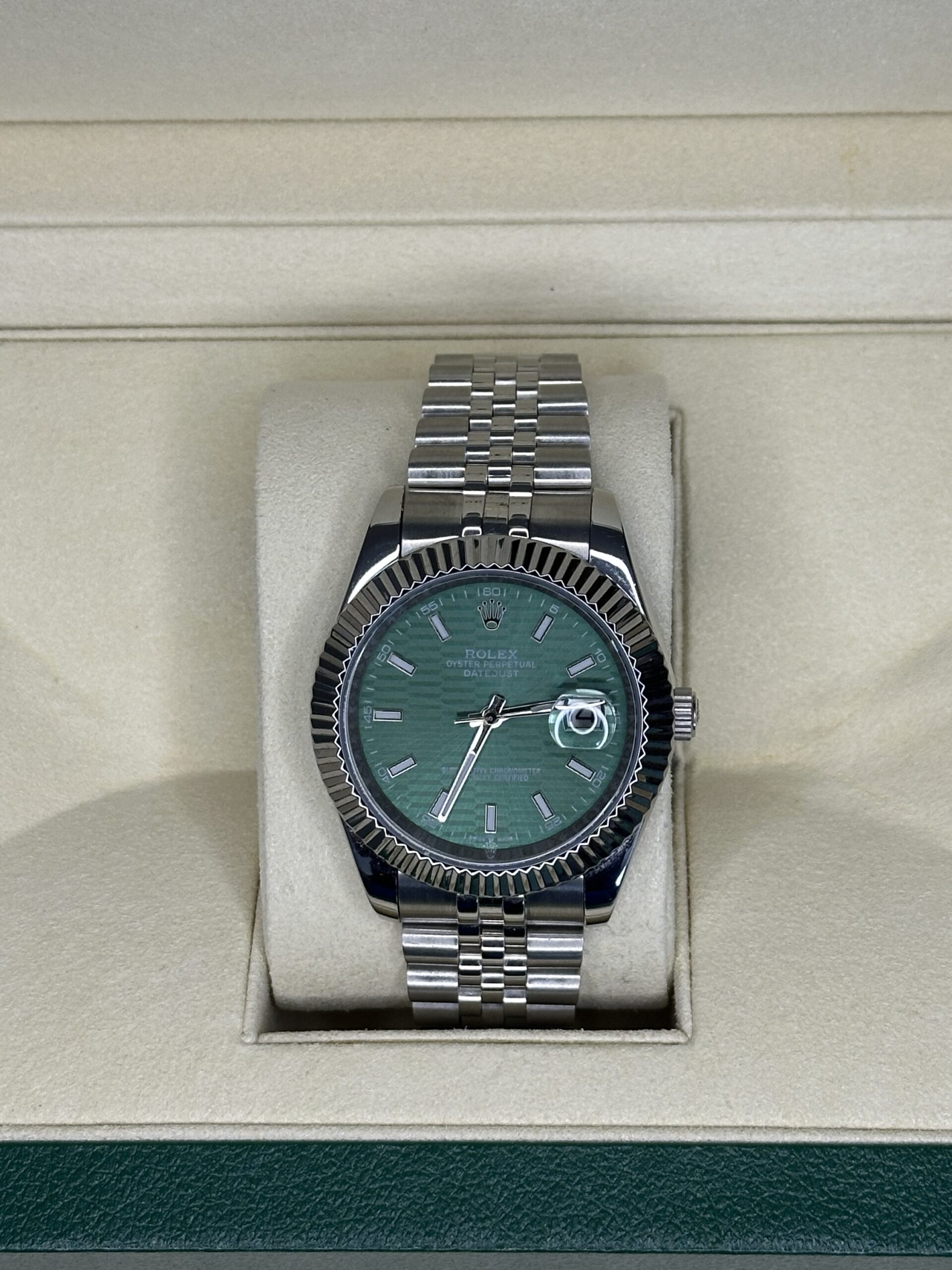 (2E HANDS) Rolex Datejust 41" | Mintgreen Motif Dial (AAA+)