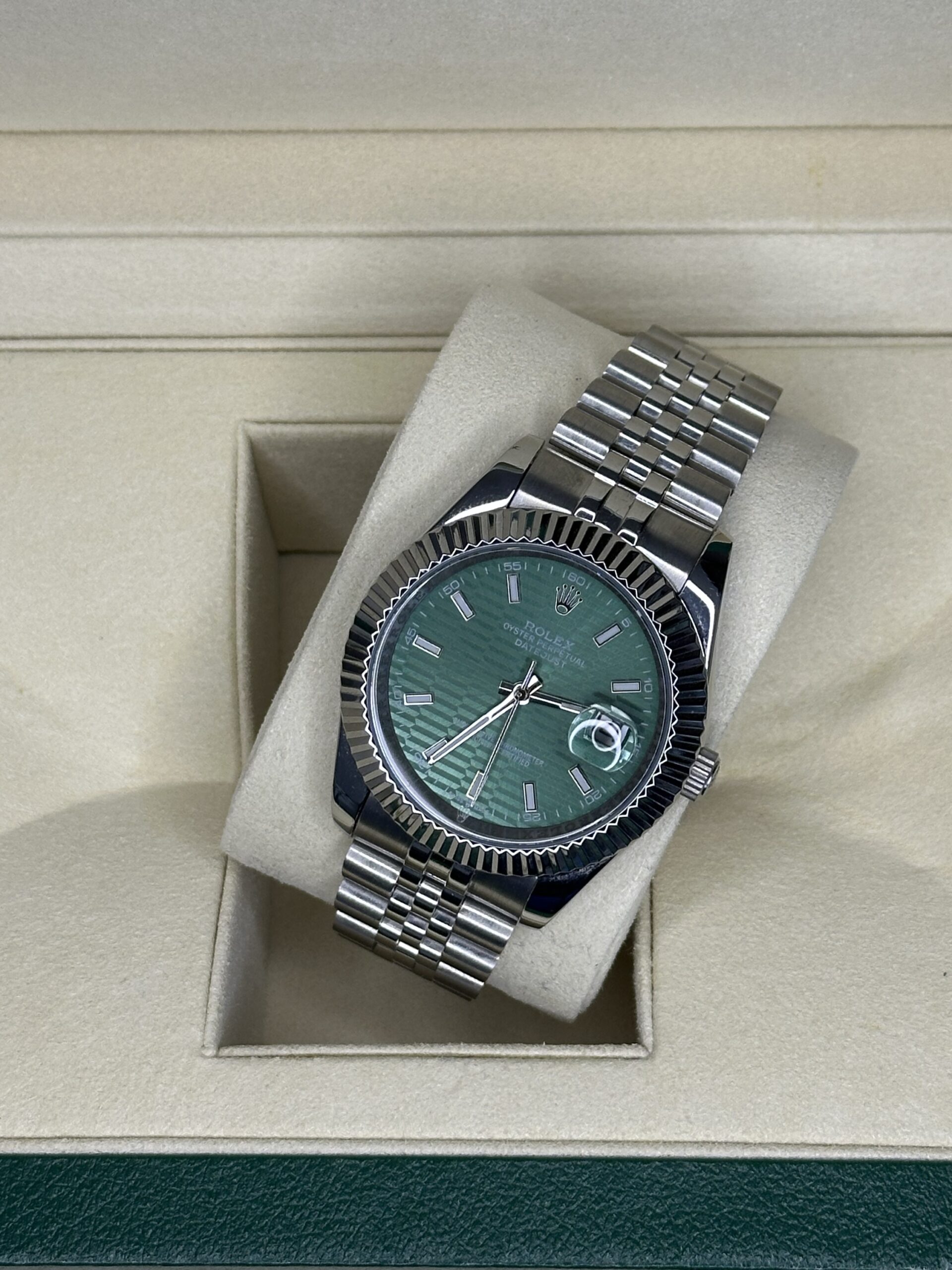 (2E HANDS) Rolex Datejust 41" | Mintgreen Motif Dial (AAA+) - Afbeelding 2