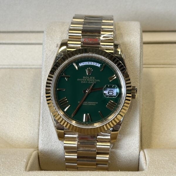 Rolex Day-Date 40" | Yellow Gold Green Dial (SUPERCLONE)