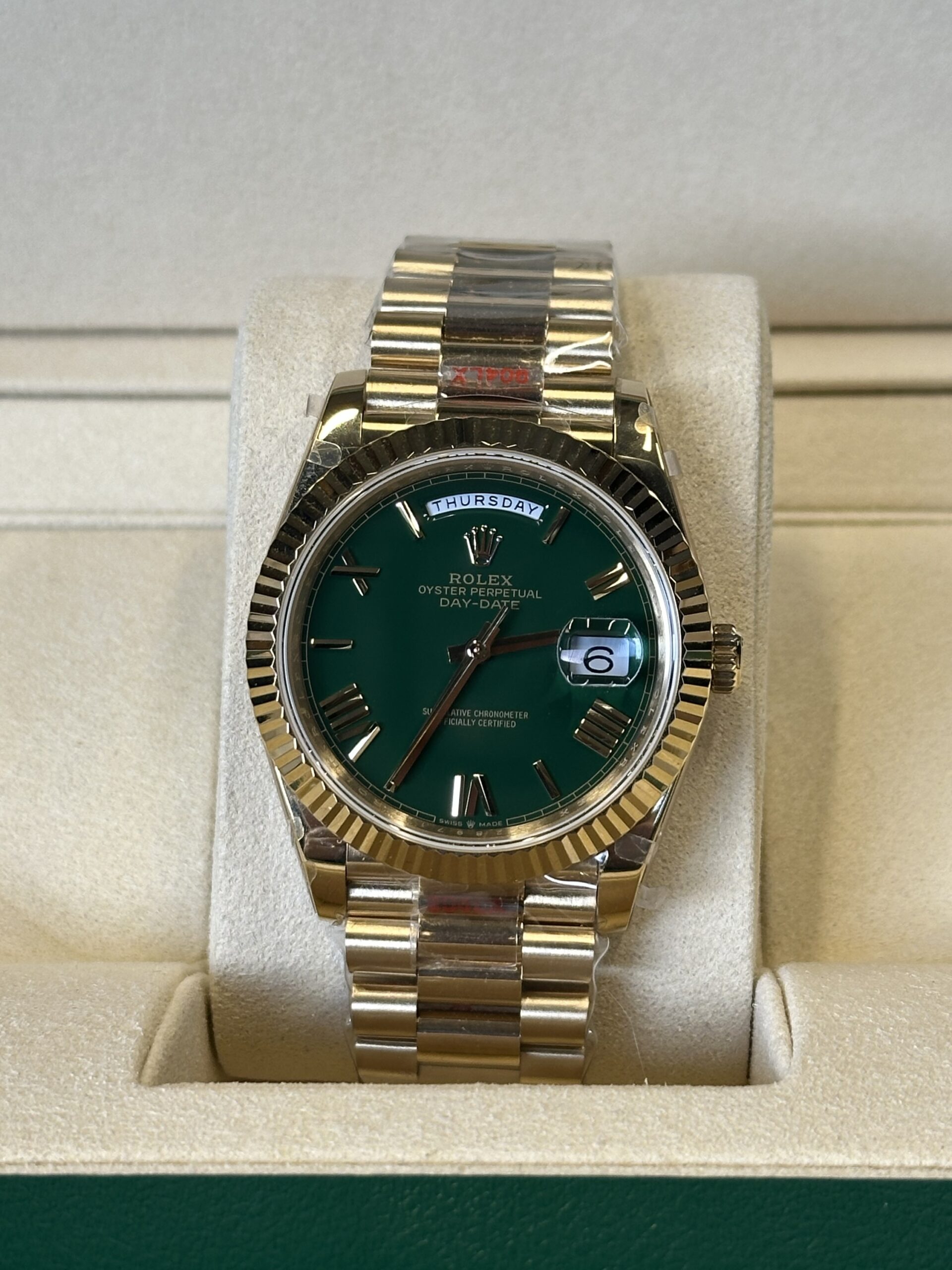 Rolex Day-Date 40" | Yellow Gold Green Dial (SUPERCLONE)