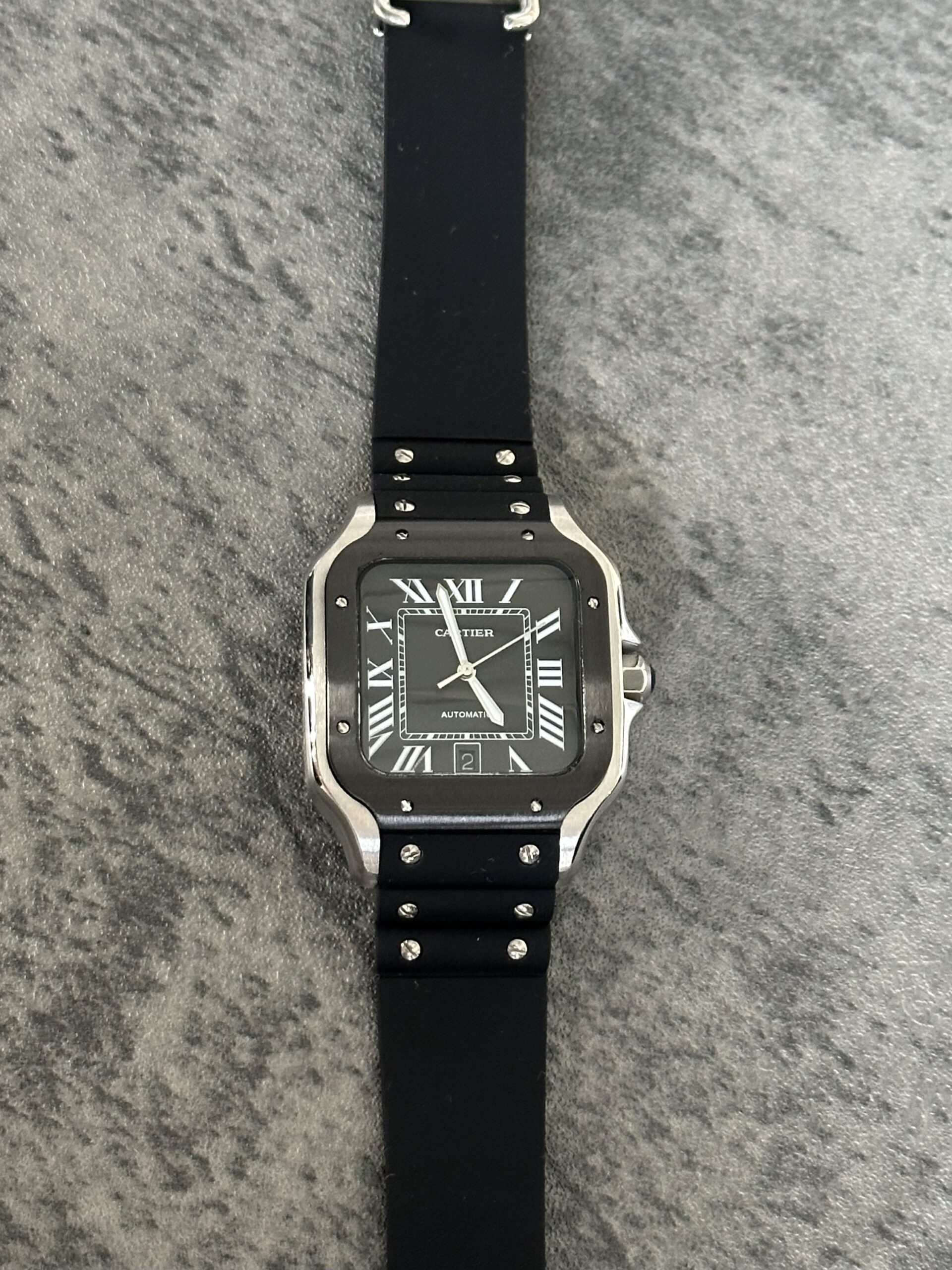 Cartier Large Size | Black Dial Rubber Band (AAA+) - Afbeelding 2